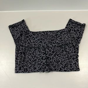 Athleta salutation capri